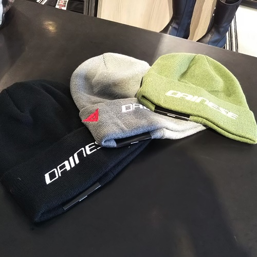 New Eraとのコラボ・新作ニット帽入荷致しました♪