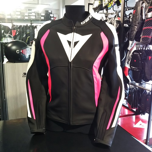 DAINESE レザージャケット NEXUS LEATHER JACKET アグレッシブなルックス【NEXUS LEATHER JACKET】