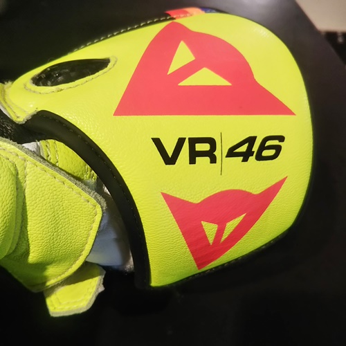 ファルネーゼ　専用 限定モデル・FULL METAL 6 REPLICA GLOVESのご紹介