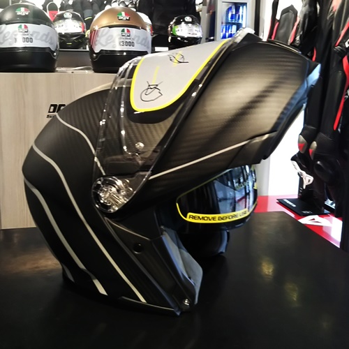 AGV SPORTMODULAR REFRACTIVE CARBON/SILVERのご紹介
