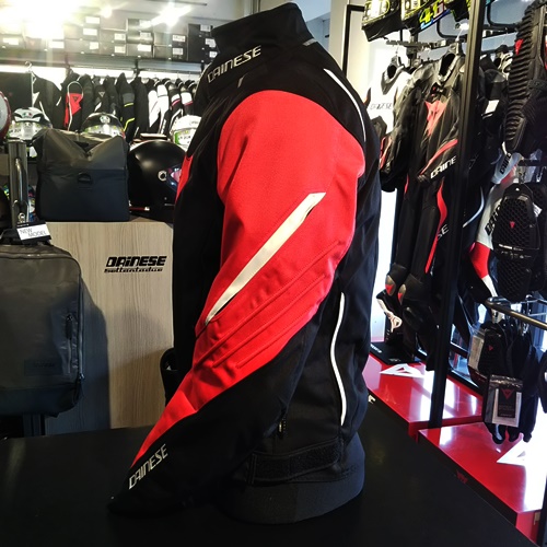 LAGUNA SECA 3 D-DRY JACKETのご紹介
