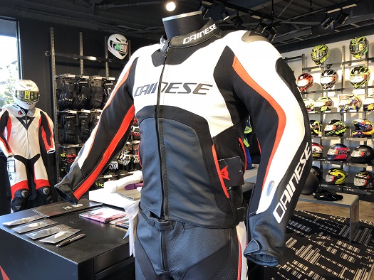 dainese ダイネーゼ MISANO D-AIR JACKET 50 MISANO D-AIR JACKETのご紹介♪