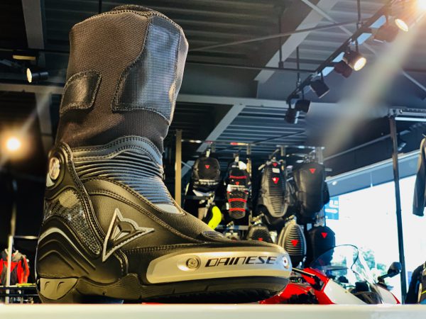 超人気 専門店 正規品 ダイネーゼ AXIAL D1 BOOTS 631 サイズ