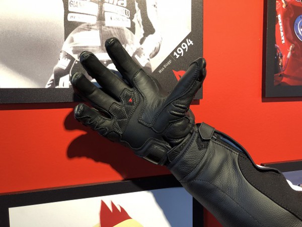 RACE PRO IN GLOVESのご紹介☆