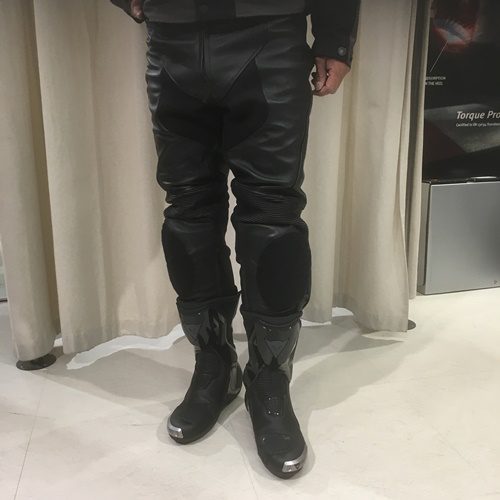 超美品☆DAINESE ダイネーゼ レディース パンチングレザーパンツ /50