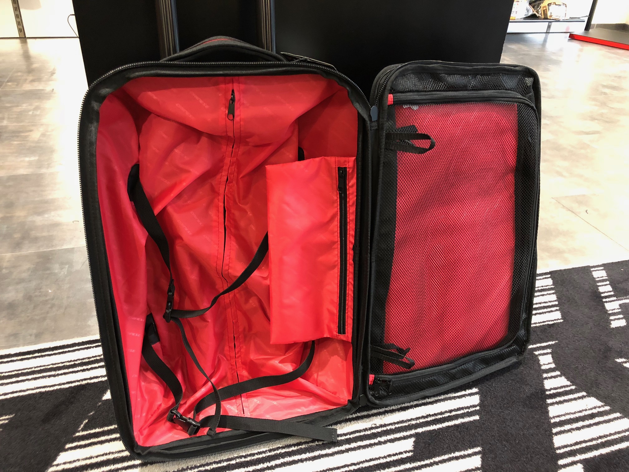 Dainese ダイネーゼ　バックパック レッド Dainese ダイネーゼ バックパック レッド