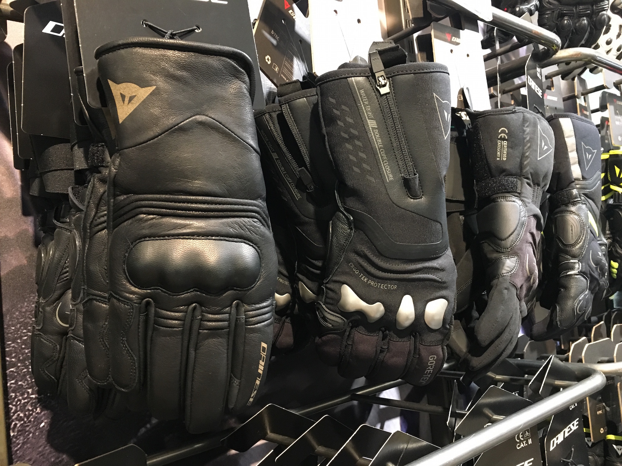 最新作のGORE-TEX ブーツが入荷致しました