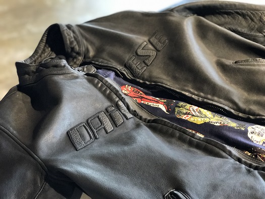 あの、人気モデルのジャケットが新たなデザインで入荷☆