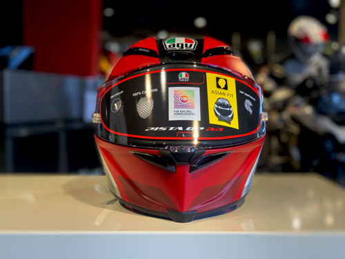 PISTA GP RR / COMPETIZIONE CARBON/WHITE/REDのご紹介
