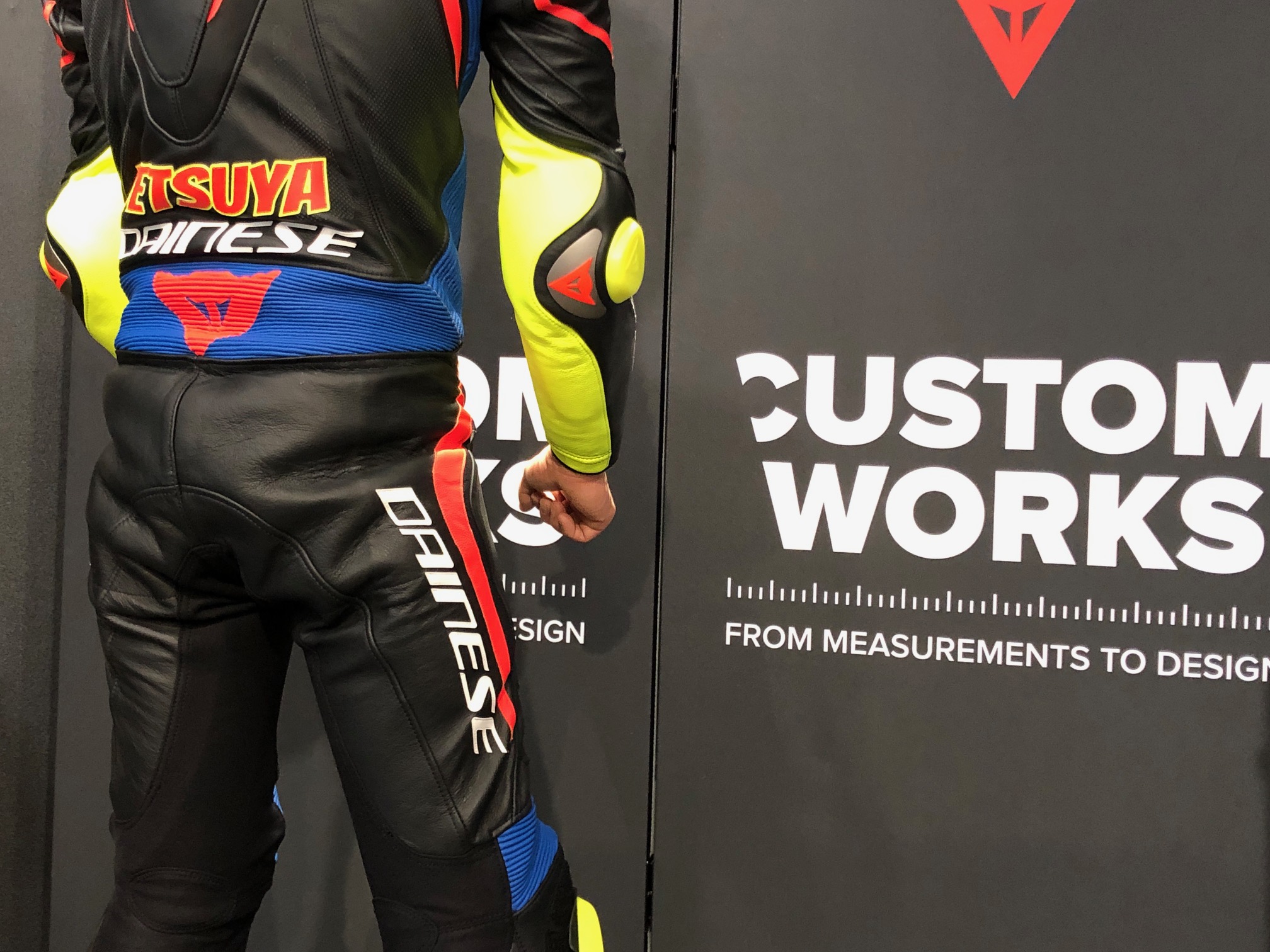 専用です。8着セット CUSTOM WORKS オーダーメイドのレザースーツをご紹介致します。