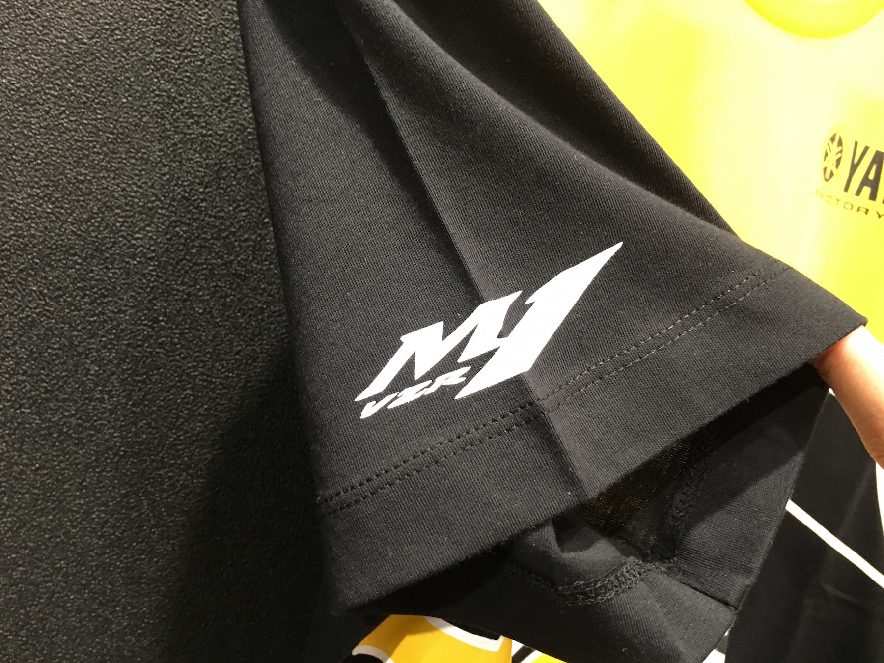 VR46のスペシャルなロッシTシャツをご紹介♪