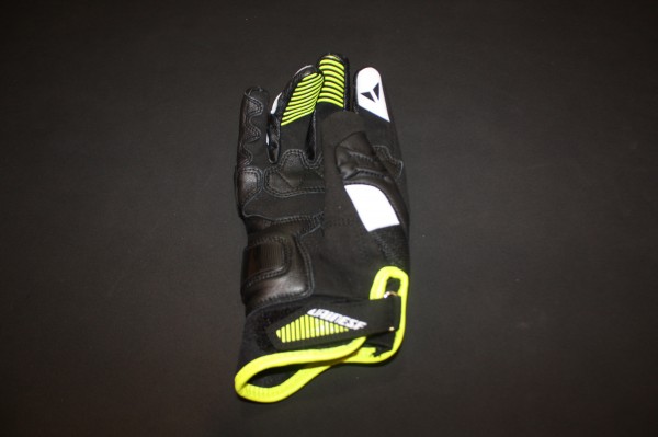 Dainese ダイネーゼ CARBON D1 SHORT GLOVES Webike | DAINESE ダイネーゼ CARBON D1 SHORT[カーボン D1 ショート