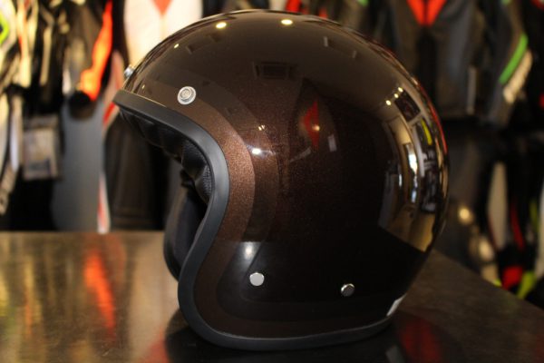 AGV LEGENDS X70入荷してます。