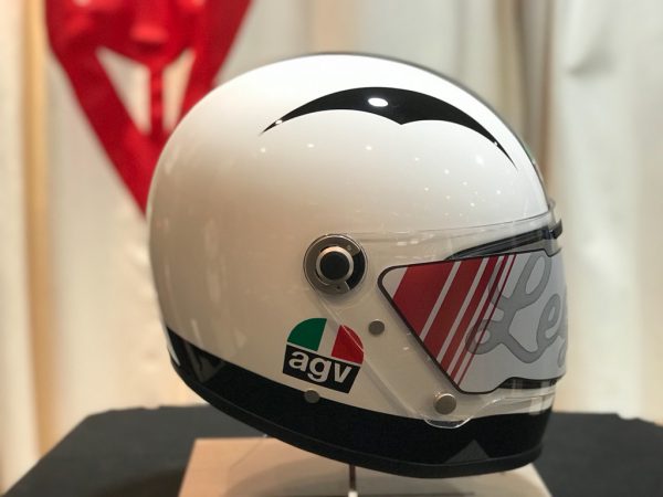 AGV X3000新色追加のご案内