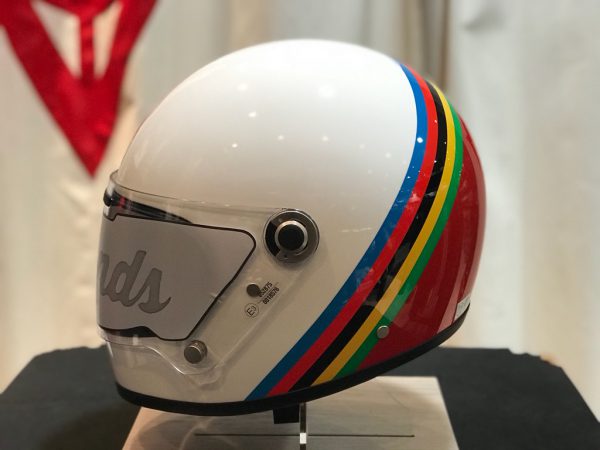 AGV X3000新色追加のご案内