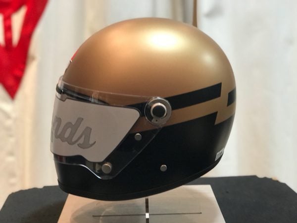 AGV X3000新色追加のご案内