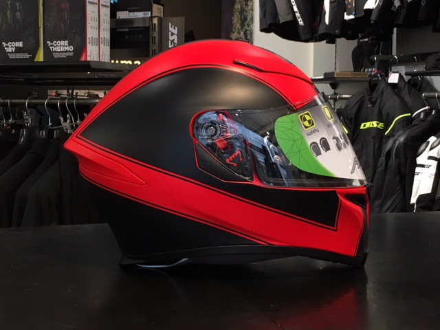 シンプルなデザインのAGVヘルメット【K-5 S ENLACE】