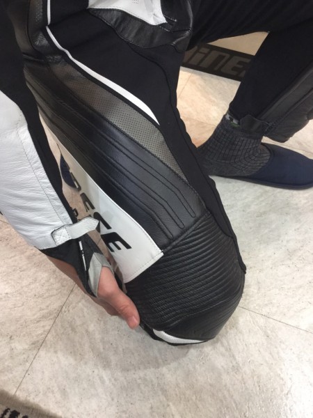 レーシングスーツのサイズ目安