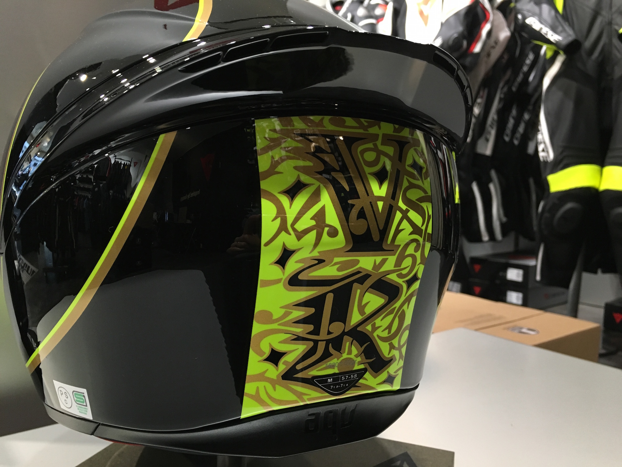 AGV】大人気モデルの新色が入荷しました!!