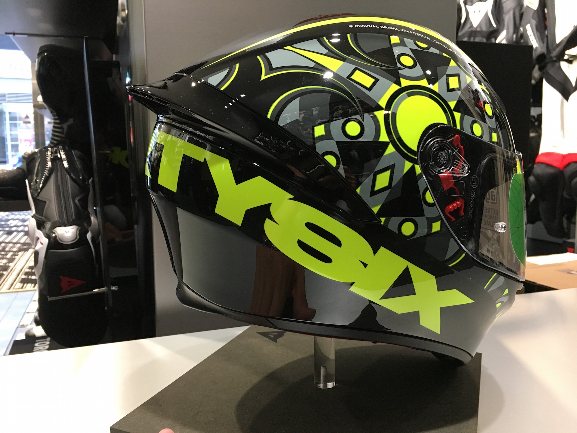 AGV】大人気モデルの新色が入荷しました!!