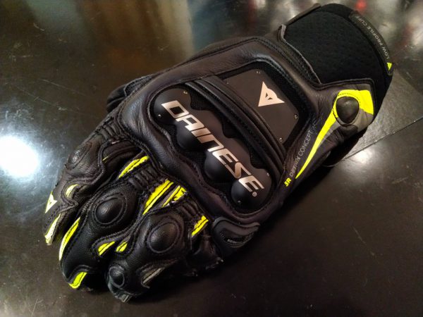 イタリア入荷品ご紹介 新作グローブやコスパ抜群のジャケットなど