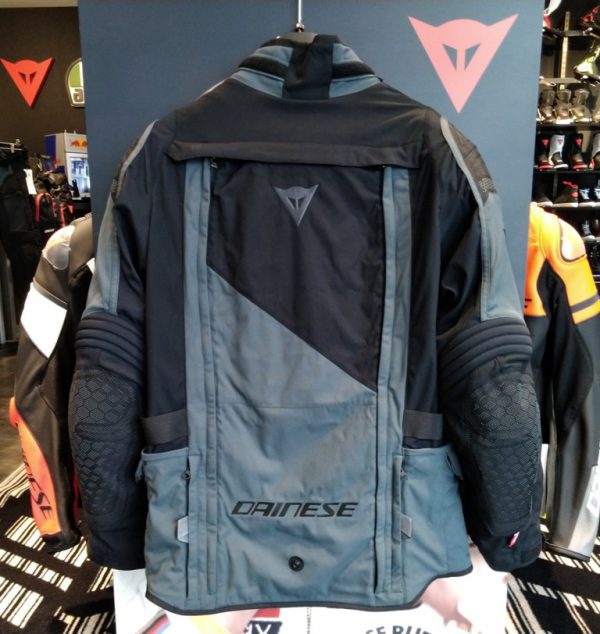 ロングセラーのアドベンチャージャケットがモデルチェンジ！