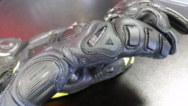 最新作アドバンスレーシンググローブの『STEEL-PRO GLOVES』が入荷しま
