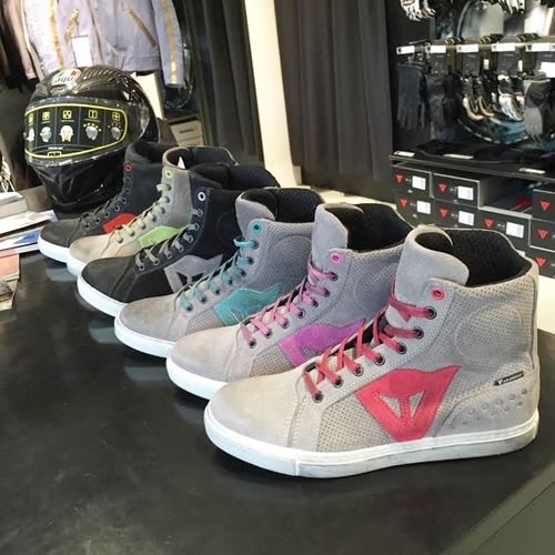 e10565c2-85f9-4c76-abbc-805a8b78f1c8