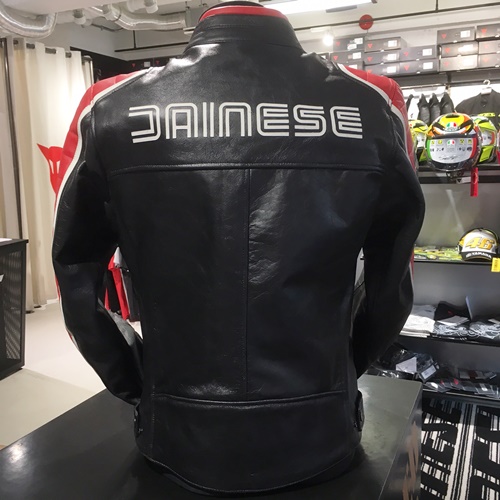 新作のレザージャケットが入荷致しました！
