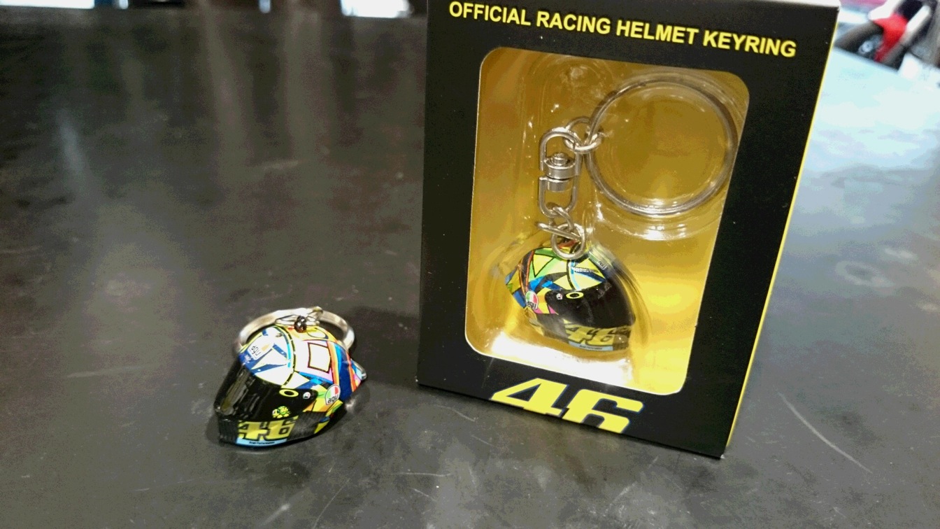 VR46 ロッシグッズコーナー！
