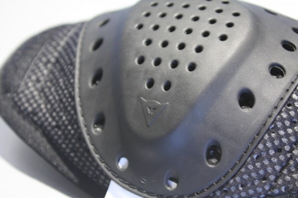 驚くほど軽いメッシュジャケット「G. AIR FLUX D1 TEX 」