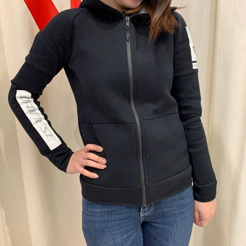 スタッフのコレ買っちゃいました！'DAINESE FULL-ZIP HOODIE LADY'