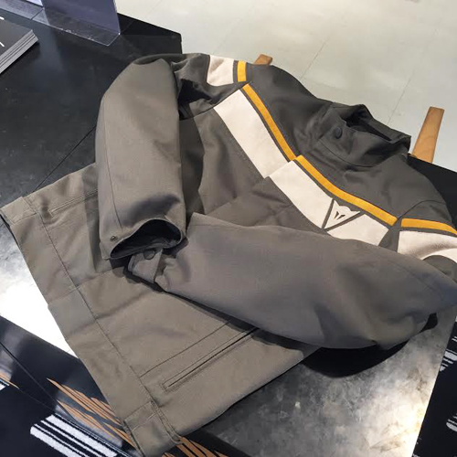 ダイネーゼ(DAINESE) BlackJack D-DRY ジャケット 冬～春にお使い頂ける防水防寒カジュアルジャケットのご紹介！