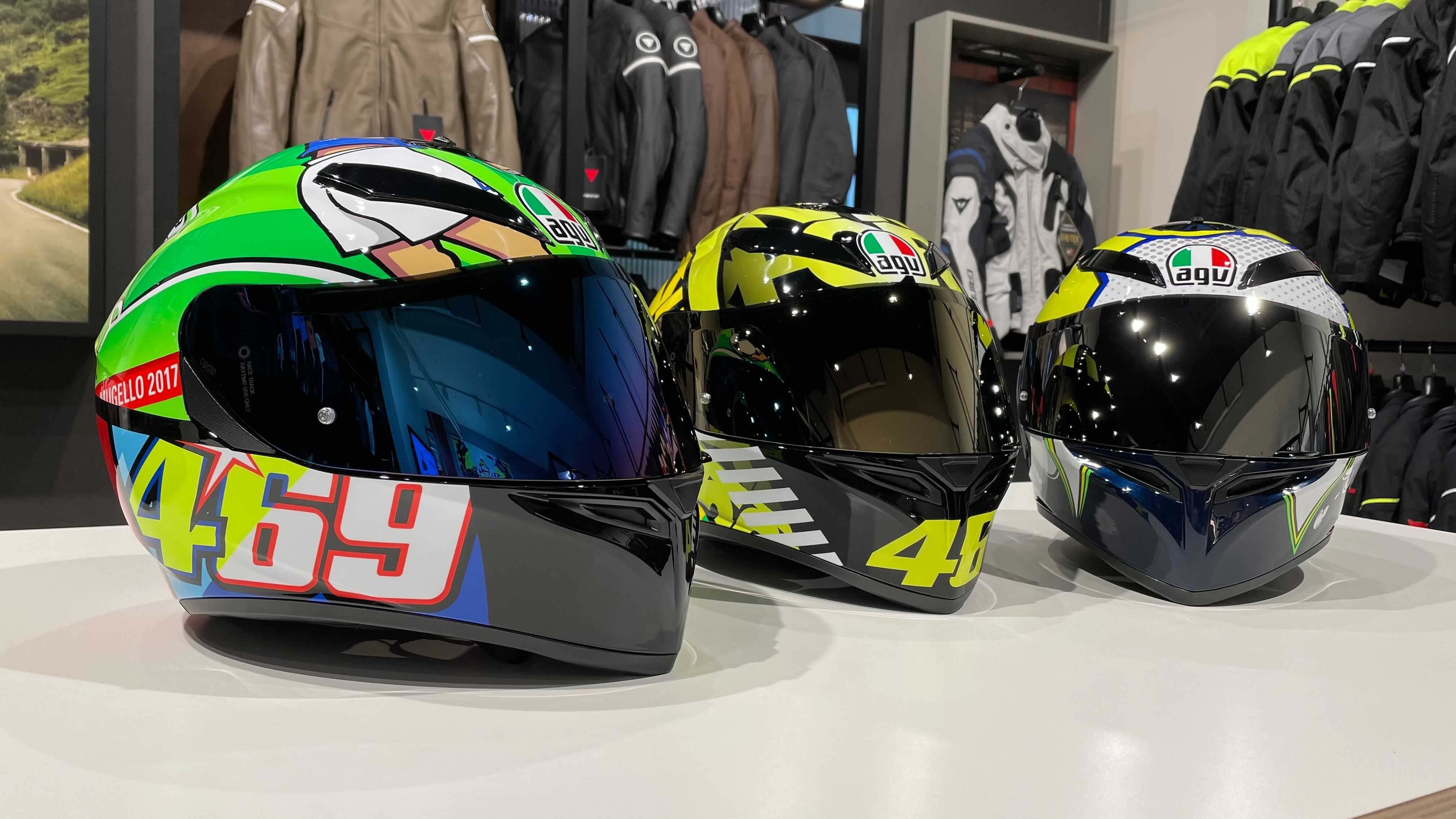 三田ネコさんAGV K-3 SV ロッシレプリカ イリジユーム無し 三田ネコ 