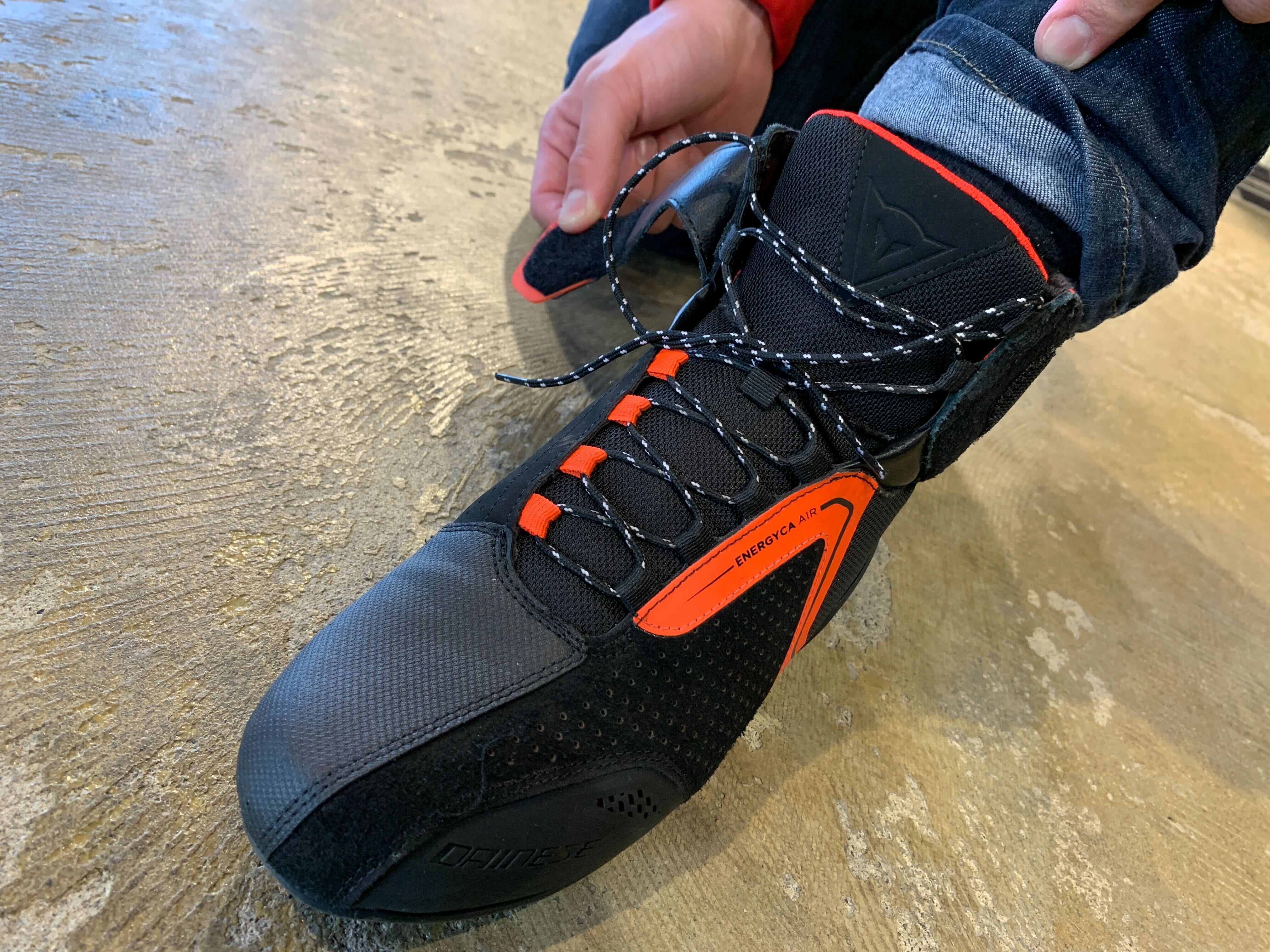 D-WP これからの季節に大活躍なスポーツ SHOES スタッフのこれ買っ 