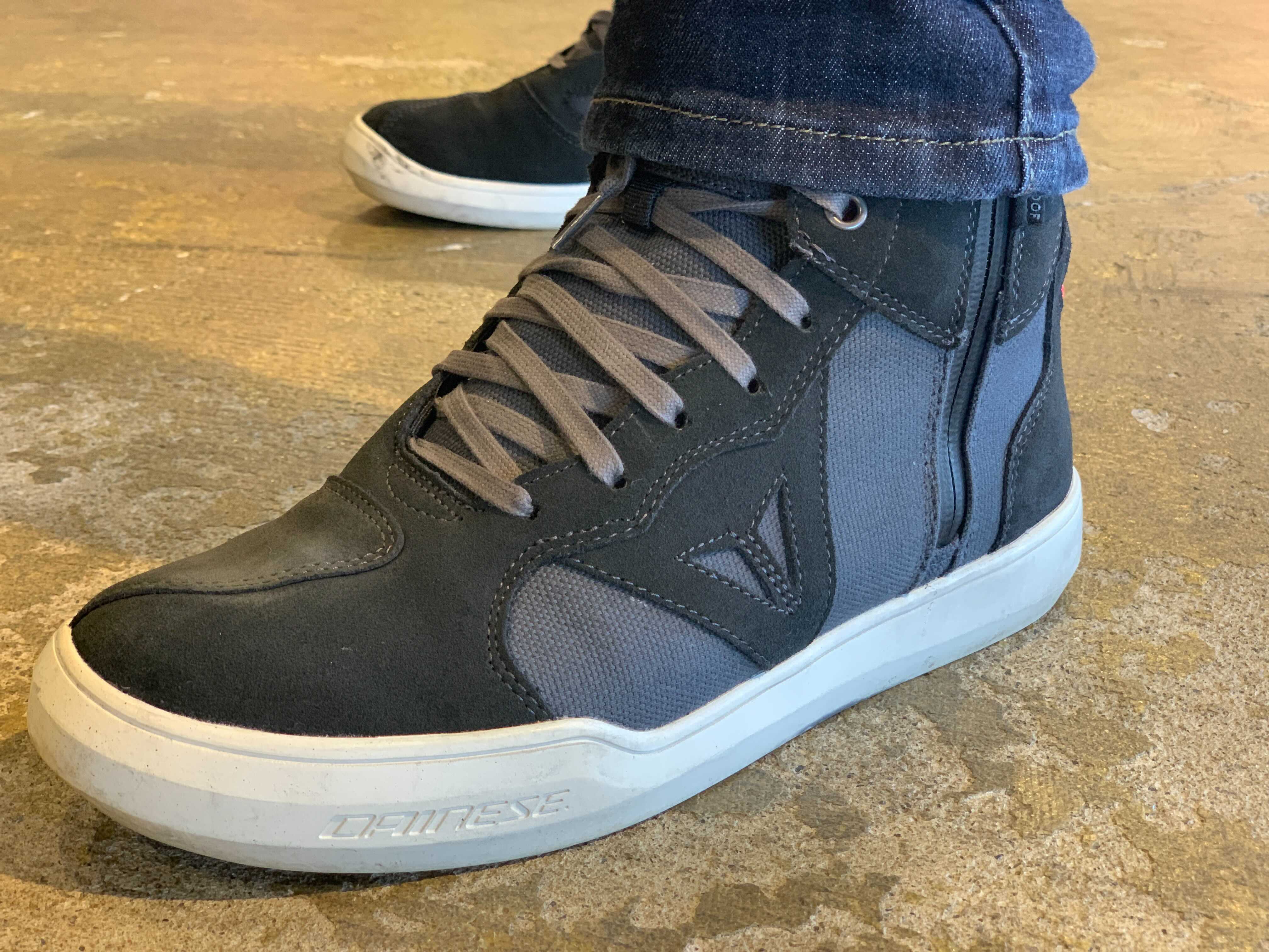 美品 DAINESE METROPOLIS 43 バイクシューズ 美品 DAINESE METROPOLIS 43 バイクシューズ