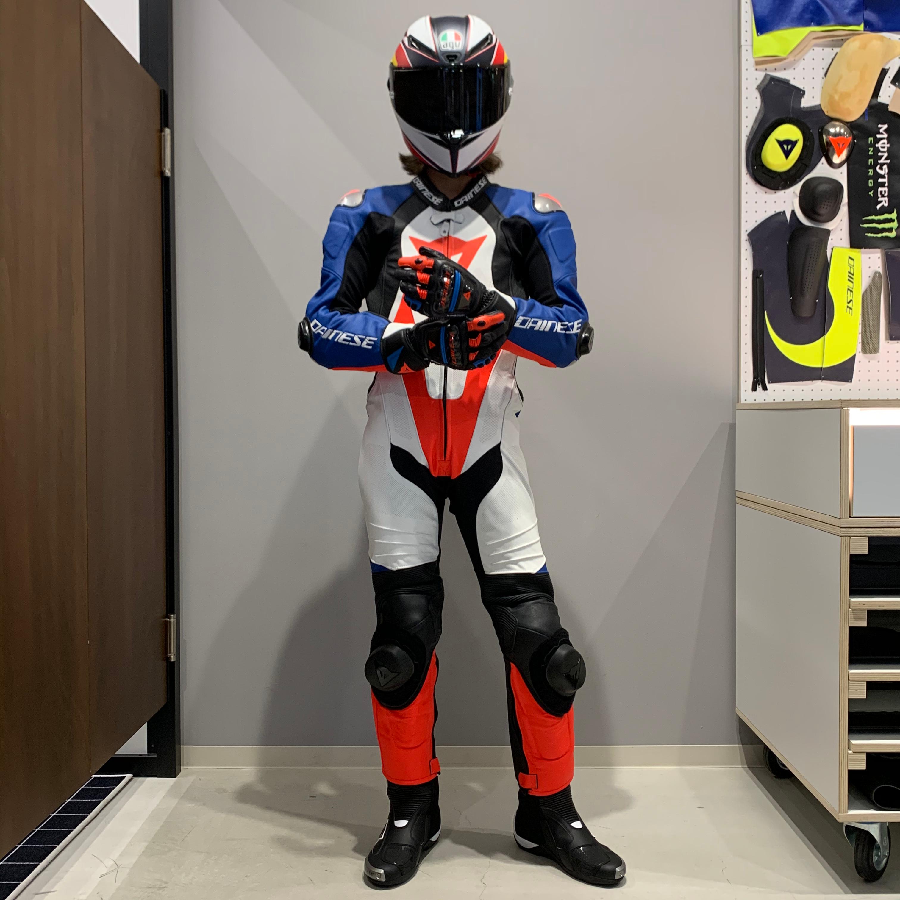 Dainese Laguna Seca レーシングスーツ サイズ50 ロングセラー2PCスーツがパワーアップしてモデルチェンジ致しました