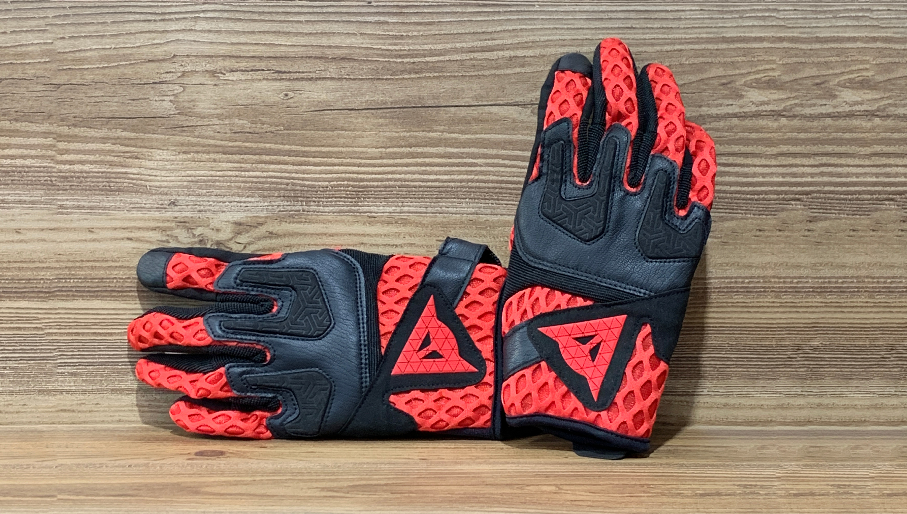 DAINESE ダイネーゼ AIR-MAZE UNISEX GLOVES M ダイネーゼ AIR Dainese