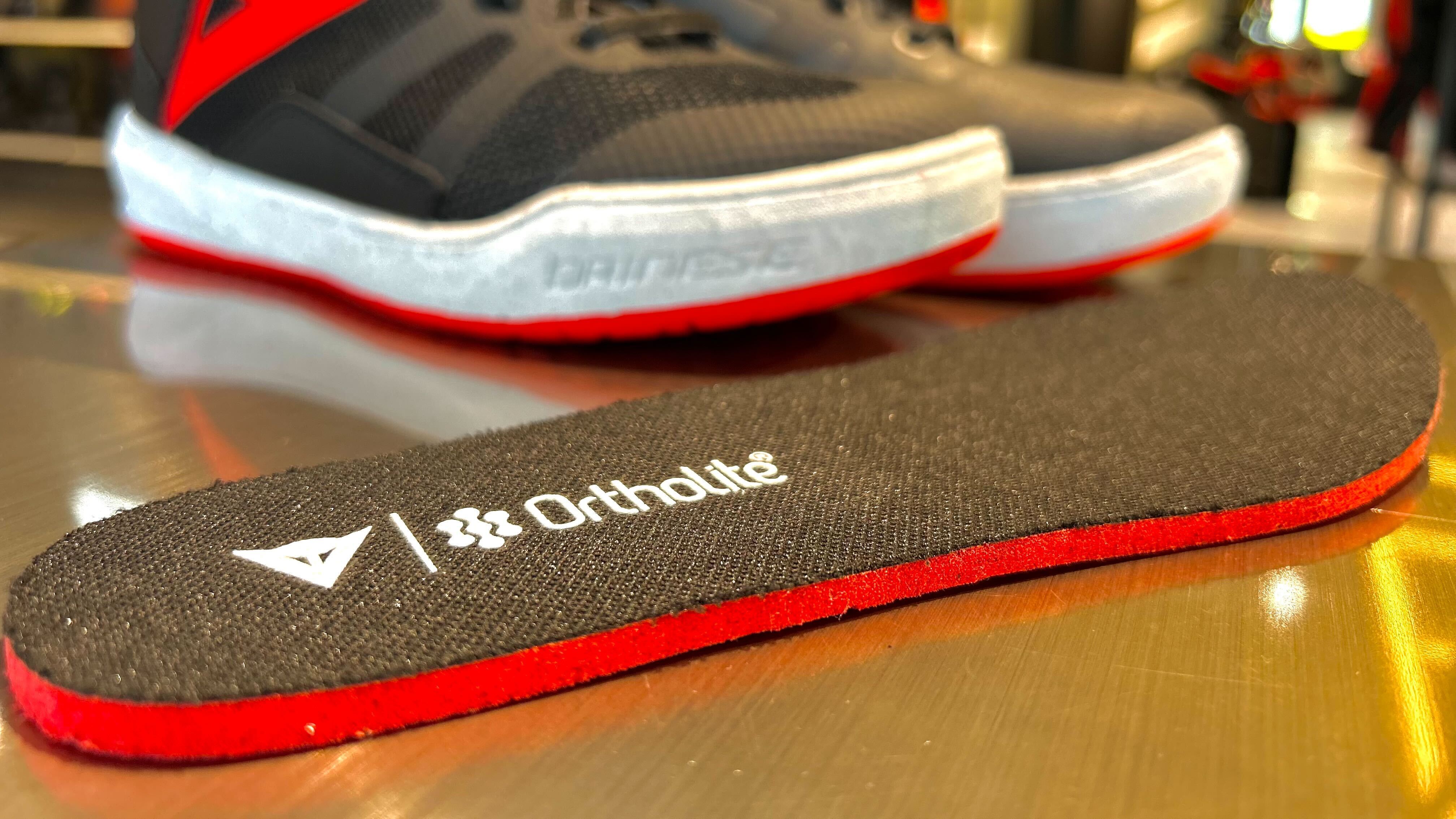 suburbzipインソール