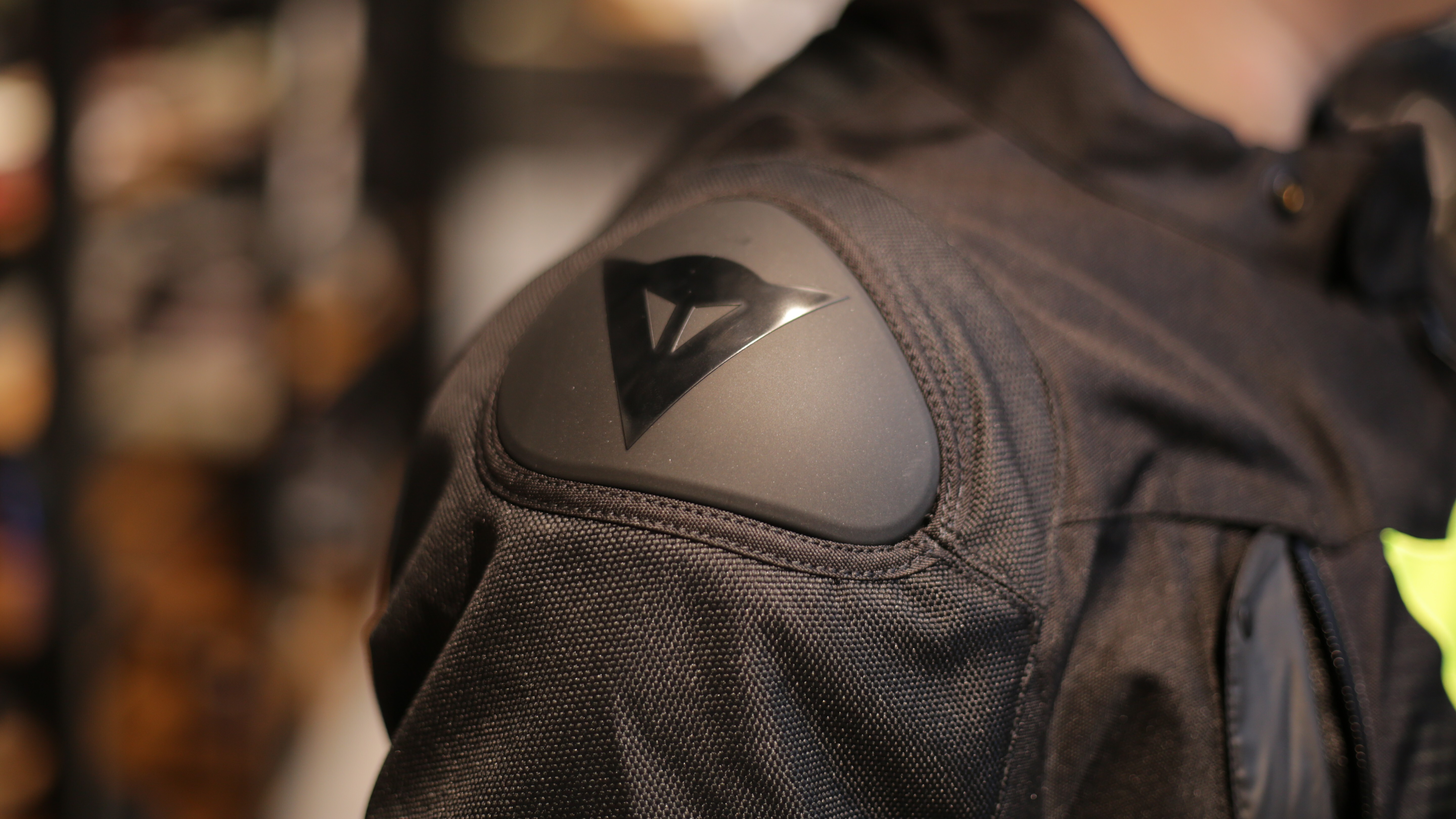 ダイネーゼの新作秋冬用ジャケットSUPER SPRINT D-DRY JACKETを徹底紹介