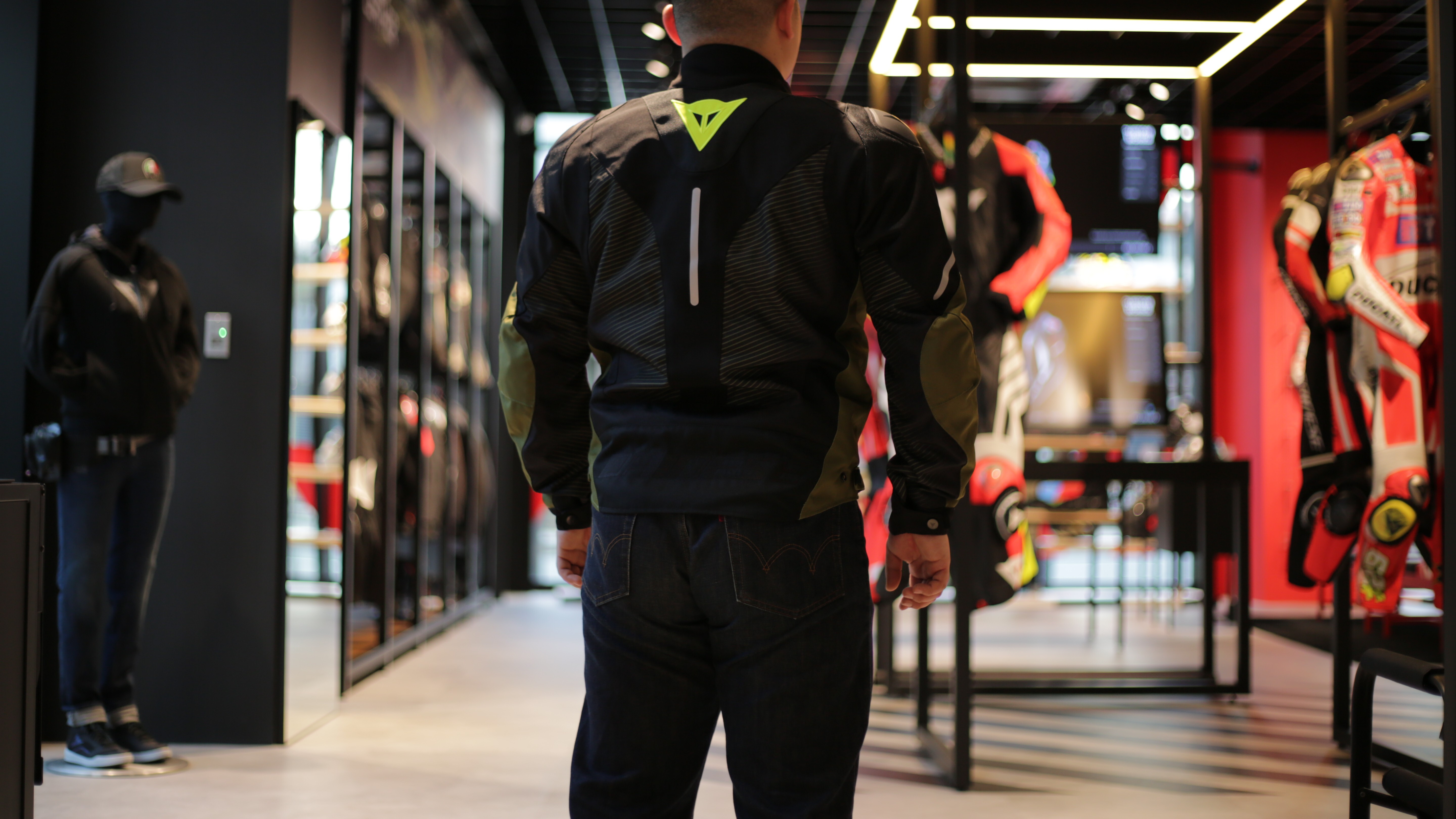 ダイネーゼの新作秋冬用ジャケットSUPER SPRINT D-DRY JACKETを徹底紹介