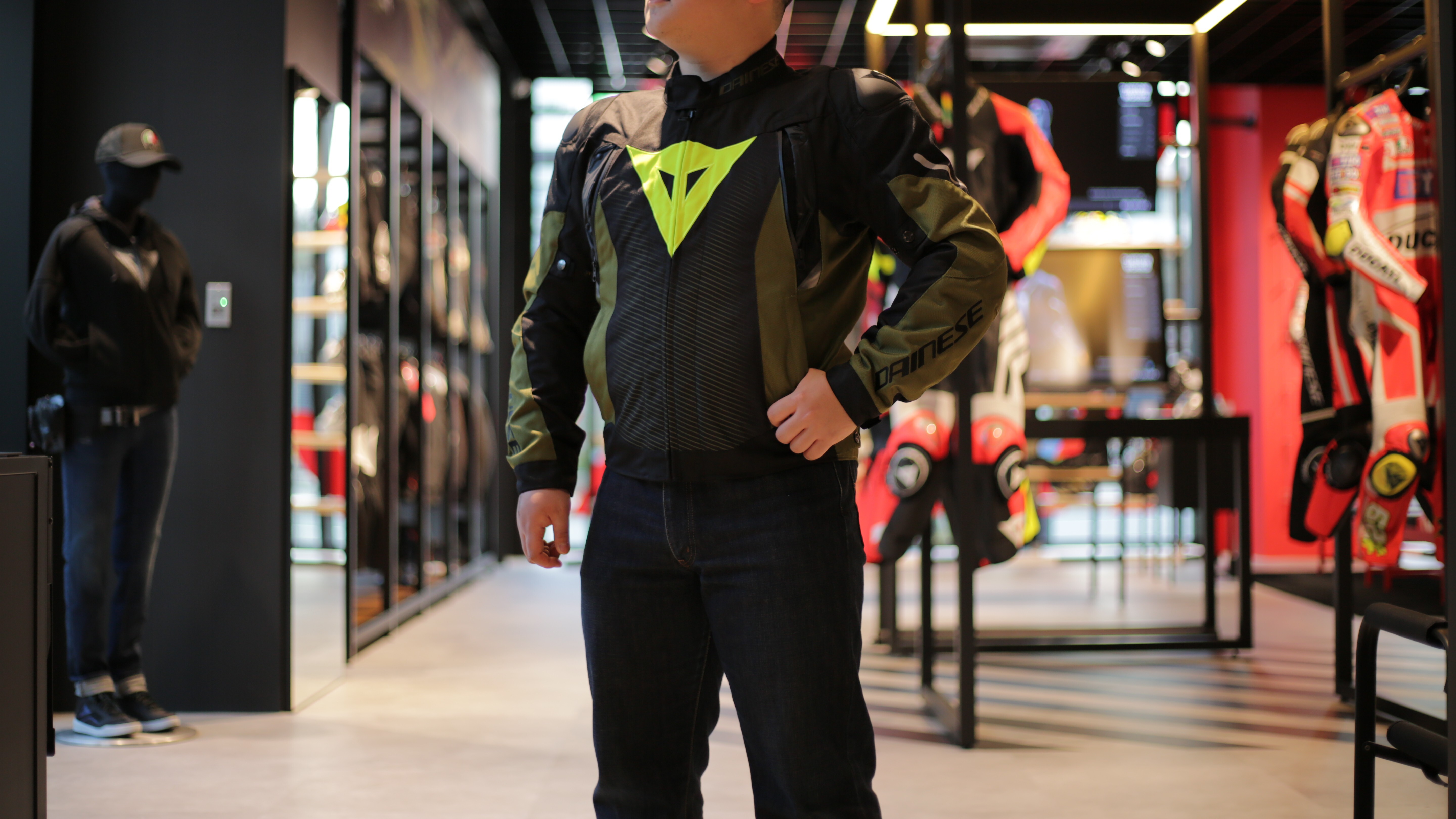 ダイネーゼの新作秋冬用ジャケットSUPER SPRINT D-DRY JACKETを徹底紹介
