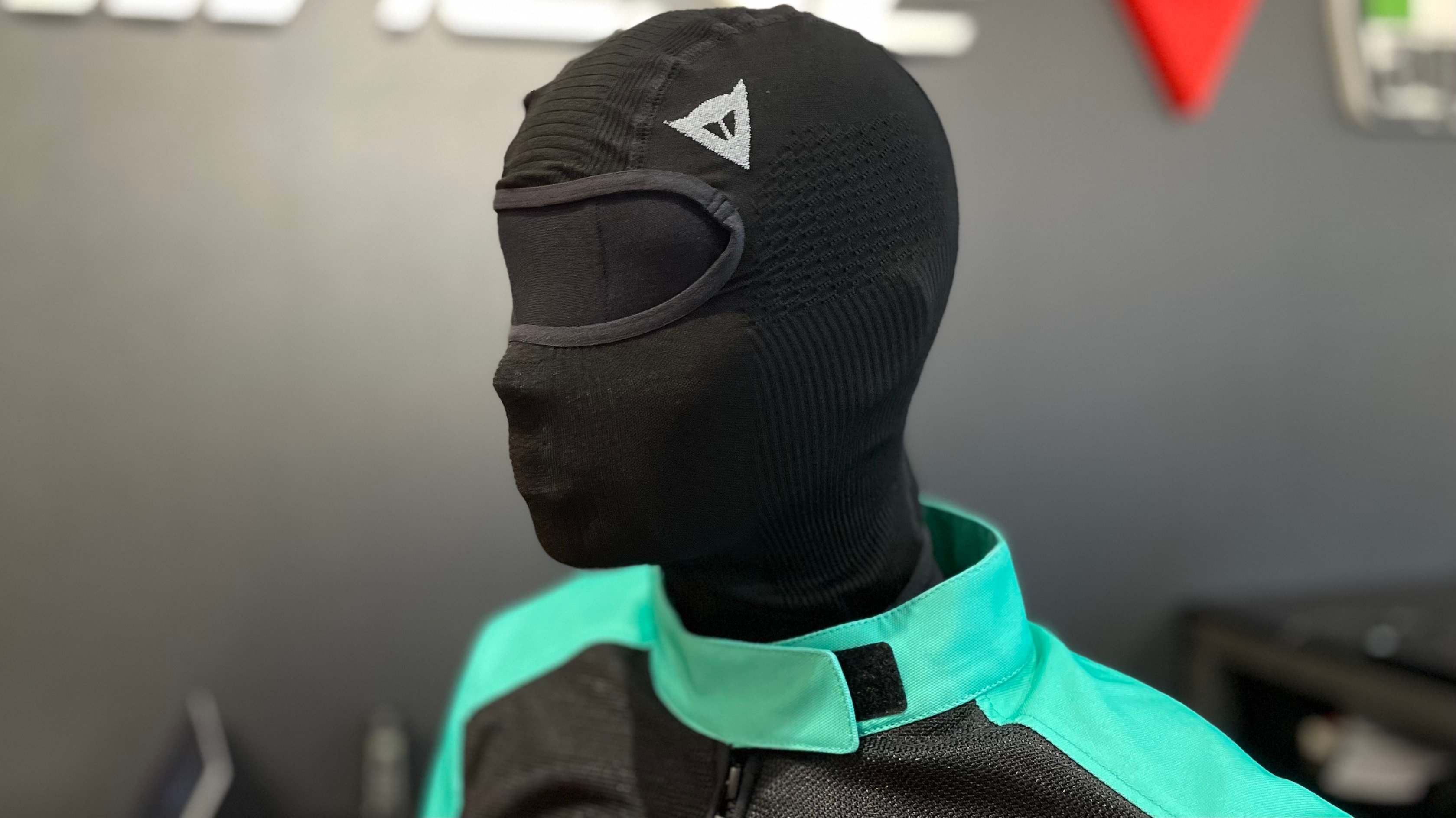 売り切れ必至！真夏に活躍、メッシュジャケット人気TOP3のご紹介