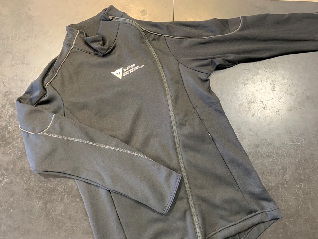 寒い季節はインナーでしっかり暖を！【テクニカルインナー】