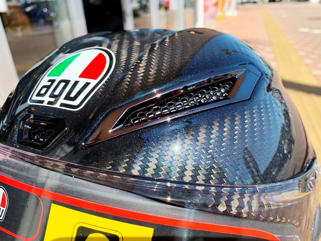 光で雰囲気を変える『AGV PISTA GP RR IRIDIUM』