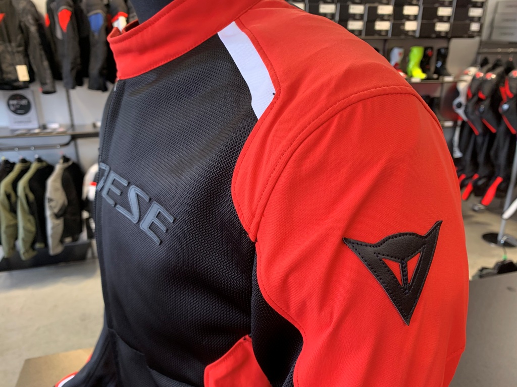 大人気のメッシュジャケットは幅広い季節でお勧め【HYDRAFLUX 2 AIR D