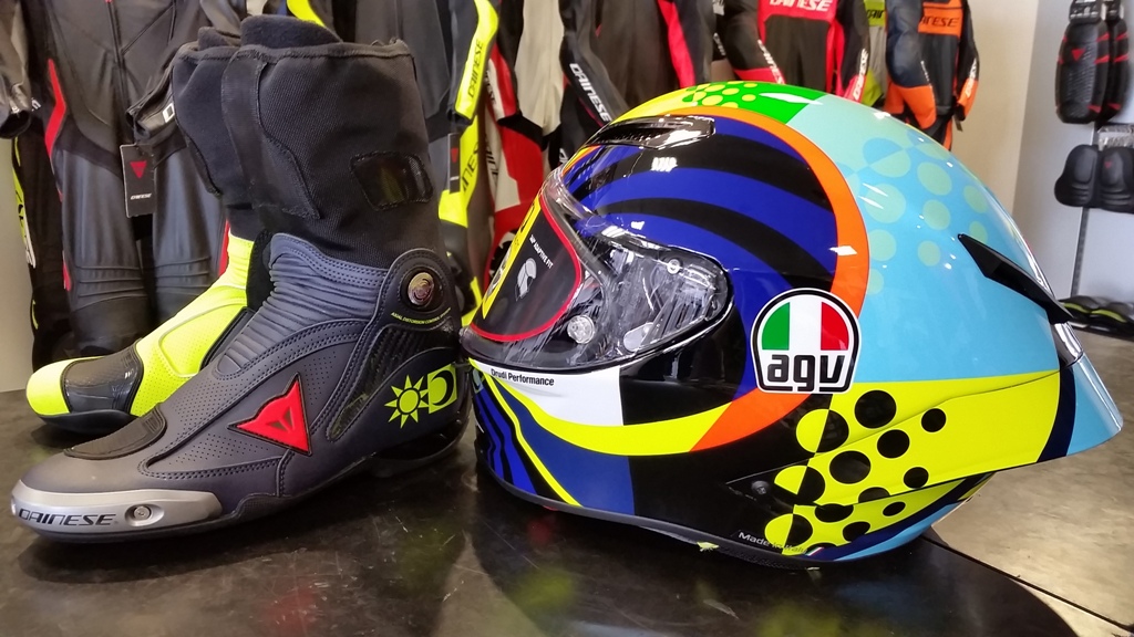 ロッシレプリカの限定モデル『AGV PISTA GP RR - WINTER TEST 2020』