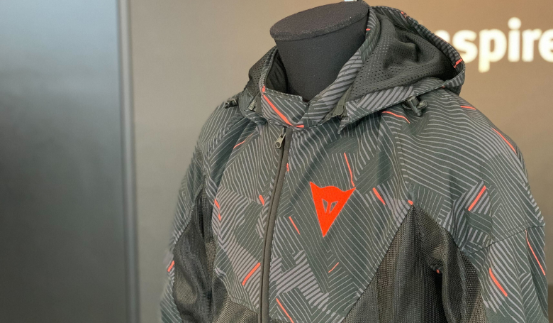 ACCELERATA AIR TEX JACKET ASIAN FIT　夏を快適に駆けるための、都市型ライディングギア
