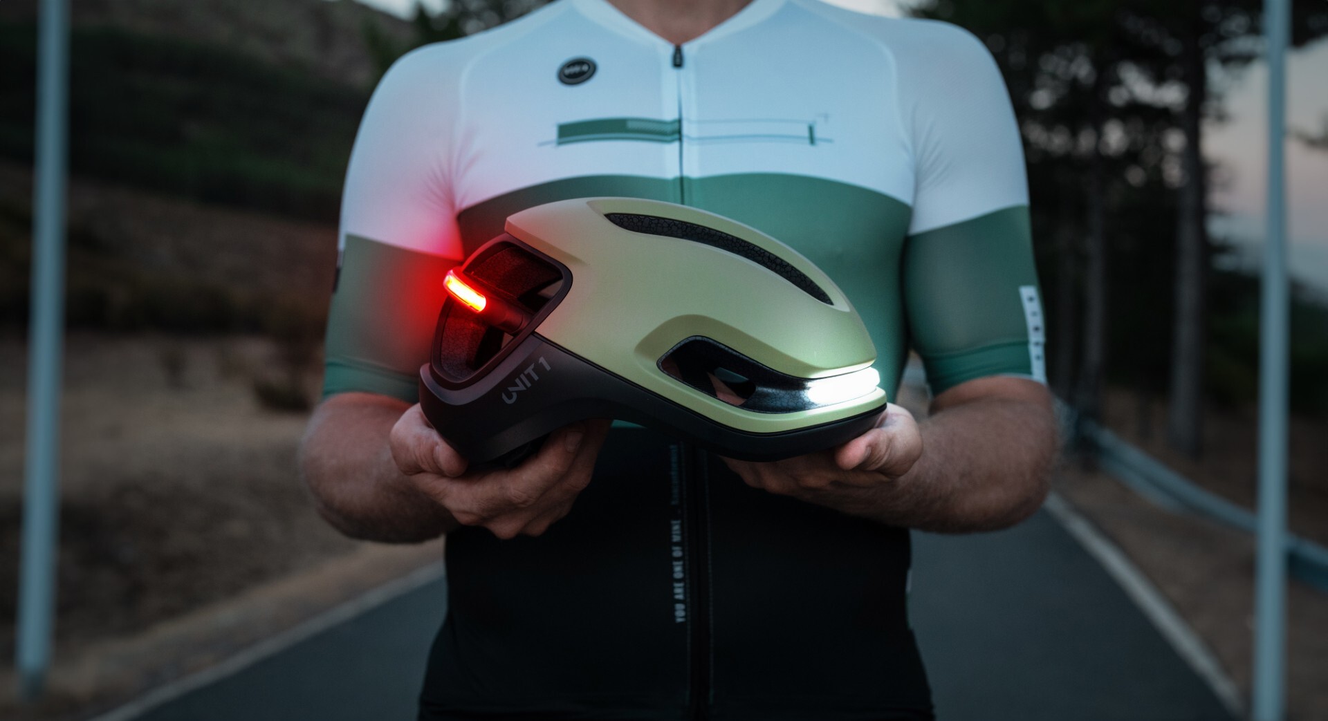 次世代“スマートヘルメット”「UNIT 1」日本総代理店として取扱開始