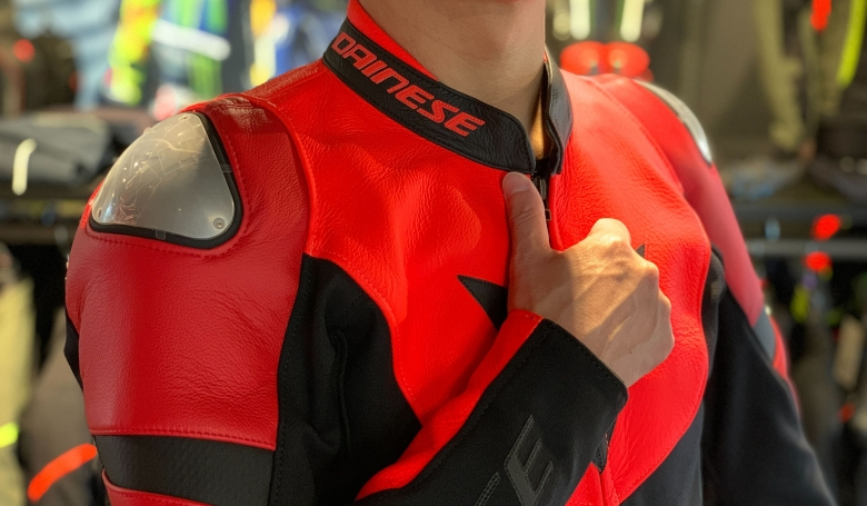 ダイネーゼの新作レザージャケット『IPERATTIVA LEATHER-TEX JACKET』のご紹介